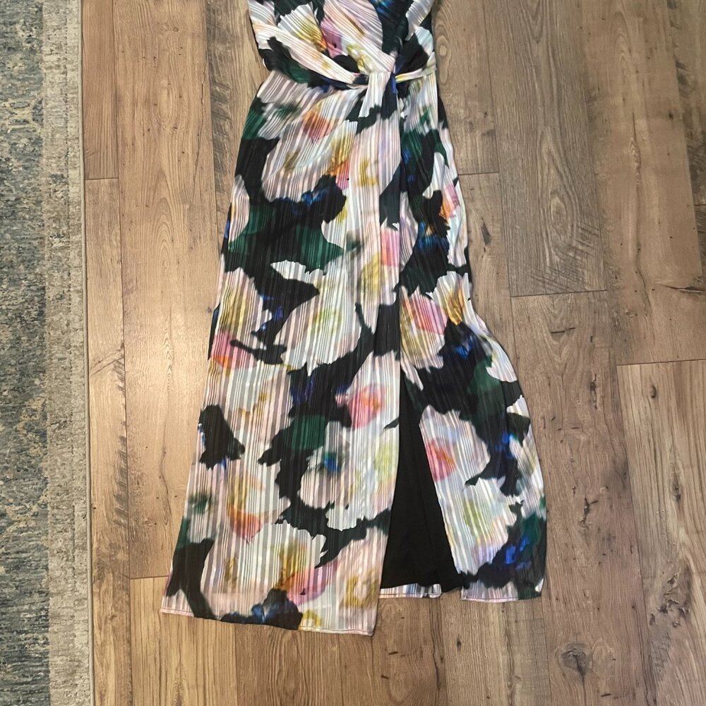 Floral Metallic Satin One Shoulder Sleeveless Twist Waist Gown - Picture 2 of 5